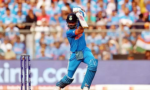 விராட் கோலிக்கு பந்து வீசுவது மிகவும் கடினம்: புகழாரம் சூட்டிய ரஷித் கான்