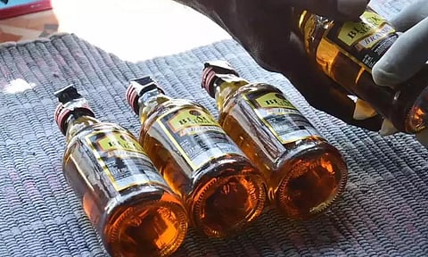 டாஸ்மாக் கடைகளில் நவம்பர் மாதம் முதல் டிஜிட்டல் மூலம் மது விற்பனை