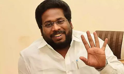 கூட இருப்பவர்களை கழுத்தறுப்பது அண்ணாமலைக்கு கைவந்த கலை- திருச்சி சூர்யா ஆவேசம்