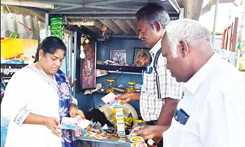 திருப்பூரில் புகையிலை பொருட்கள் விற்ற 78 கடைகளுக்கு `சீல்'