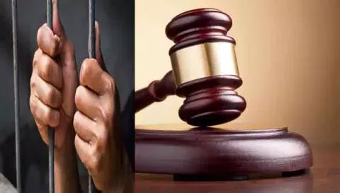 மதுக்கடை ஊழியரை கத்தியால் குத்தி வழிப்பறி- 5 வாலிபர்களுக்கு தலா 10 ஆண்டுகள் ஜெயில்