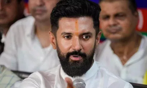"தலித்" கார்டை வைத்து காங்கிரஸ் விளையாடுகிறது: சிராக் பஸ்வான் சாடல்