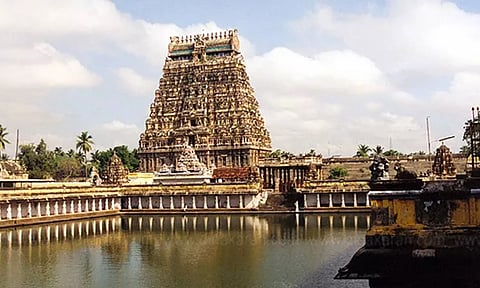 குலோத்துங்க சோழன் திருப்பணி செய்த தேவசபை (பேரம்பலம்)