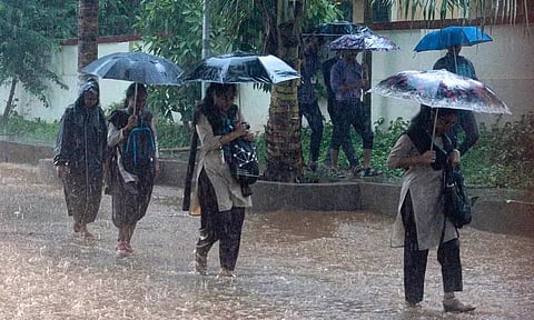 கூடலூர், பந்தலூர் தாலுகா பள்ளிகளுக்கு இன்றும் விடுமுறை