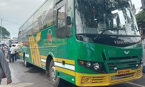 கோவையில் இன்று காலை வெளிமாநில பதிவெண் கொண்ட ஆம்னி பஸ் பறிமுதல்