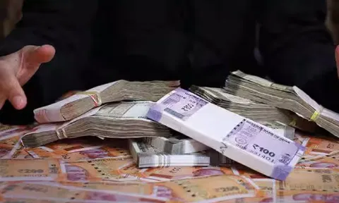 கிருஷ்ணகிரியில் ஆசிரியரிடம் ரூ.20.85 லட்சம் மோசடி: போலீசார் விசாரணை