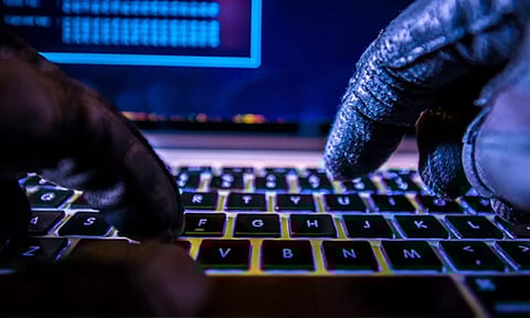 ஆன்லைன் மூலம் நிதி மோசடி- இலங்கையில் 137 இந்தியர்கள் கைது