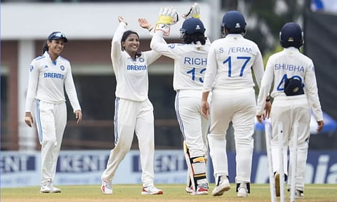 முதல் இன்னிங்சில் ஸ்னே ரானா அபாரம்: 3-வது நாளில் தென் ஆப்பிரிக்கா 2வது இன்னிங்சில் 232/2