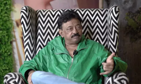 இறந்துப்போன தந்தையுடன் பேசிய அனுபவத்தை பகிர்ந்த ராம் கோபால் வர்மா