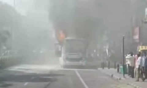 சென்னையில் ஓடும் அரசு பேருந்தில் திடீர் தீ விபத்து