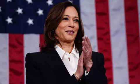 கமலா ஹாரிஸ் அமெரிக்க அதிபராக அதிக வாய்ப்பு.. வெளியான சி.என்.என் கருத்துக்கணிப்பு