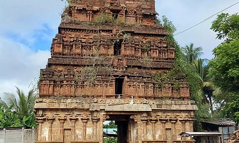 நவநதி கன்னிகளை காத்தருளும் அகோர வீரபத்திர சுவாமி