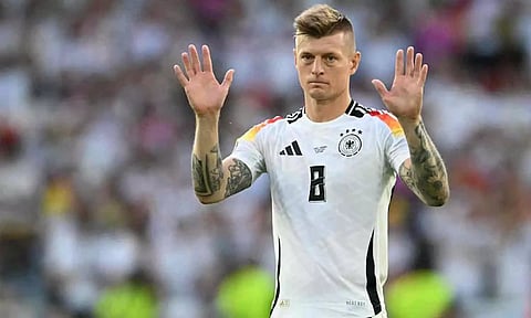 யூரோ கோப்பையில் தோல்வி: ஓய்வை அறிவித்தார் பிரபல ஜெர்மனி கால்பந்து வீரர் டோனி க்ராஸ்