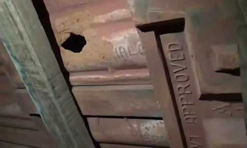 வீடுகளின் மீது மர்மமான முறையில் விழும் கற்கள்- அச்சத்தில் தவிக்கும் பொதுமக்கள்