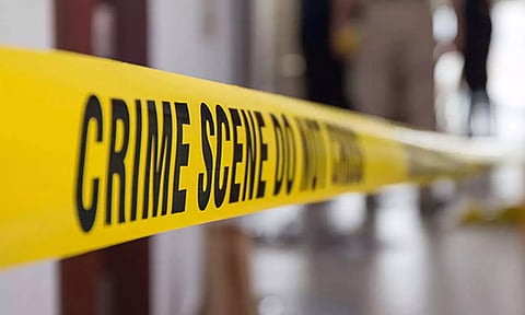 நிலத்தகராறில் அக்காவை கோடரியால் கொடூரமாக தாக்கிய தம்பி