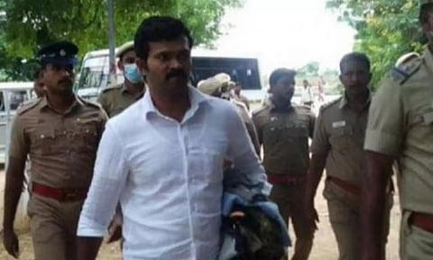 சாட்டை துரைமுருகன் மீது 5 பிரிவுகளின் கீழ் வழக்குப்பதிவு