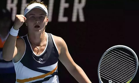 விம்பிள்டன் டென்னிஸ்: அரையிறுதியில் ரிபாகினாவுக்கு அதிர்ச்சி அளித்த கிரெஜ்சிகோவா