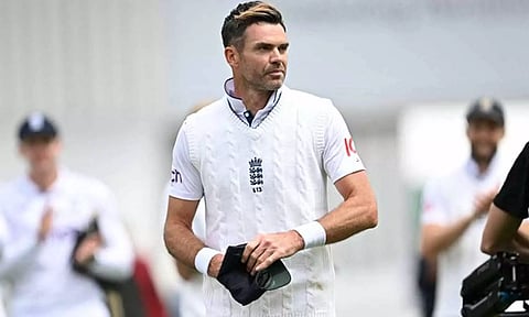 22 ஆண்டுகால கிரிக்கெட் பயணம்: கண்ணீருடன் விடை பெற்றார் ஆண்டர்சன்- வைரல் வீடியோ