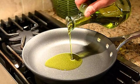 ஆலிவ் எண்ணெய் சமையலுக்கு பயன்படுத்தினால் பிரச்சனையா?