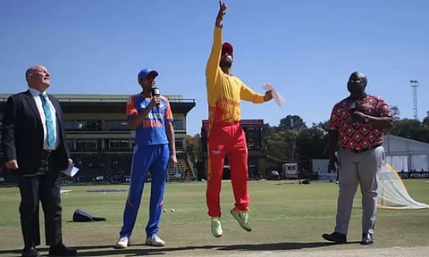 டாஸின் போது ஜிம்பாப்வே கேப்டன் செய்த செயல் - வீடியோ வைரல்