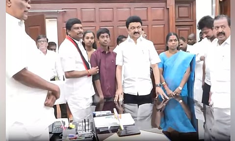 சட்டமன்ற உறுப்பினராக பொறுப்பேற்றார் அன்னியூர் சிவா