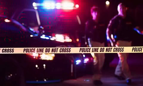 ஓமனில் மசூதி அருகே துப்பாக்கி சூடு- 4 பேர் பலி