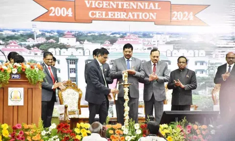 மதுரை ஐகோர்ட்டு கிளை நீதியை மட்டுமல்ல, சமூக மாற்றத்தையும் வழங்கி உள்ளது-  நீதிபதி பேச்சு