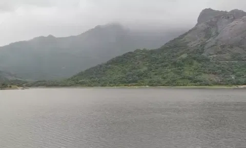 ஆழியாறு அணை நீர்மட்டம் உயர்வு:பொதுமக்களுக்கு வெள்ள அபாய எச்சரிக்கை