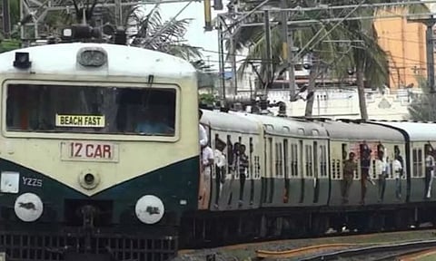 நாளை முதல் 55 மின்சார ரயில்கள் ரத்து- தெற்கு ரெயில்வே