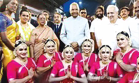 கேரளாவில் திருநங்கைகளின் பரதநாட்டிய அரங்கேற்ற நிகழ்ச்சி: ராம்நாத் கோவிந்த் பங்கேற்றார்