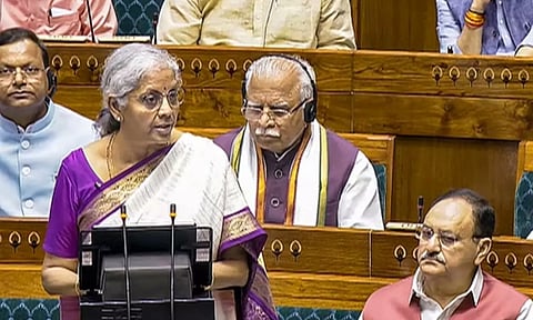 மத்திய பட்ஜெட்.. வருமான வரி விதிப்பு முறையில் செய்யப்பட்டுள்ள மாற்றங்கள் என்ன?