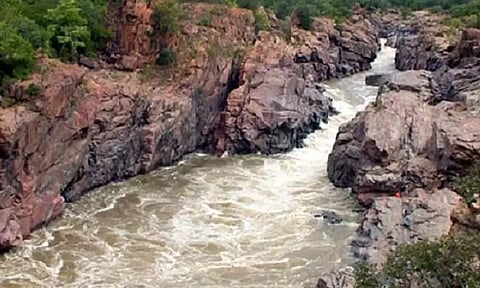 மேகதாது அணை கட்ட கர்நாடகத்துக்கு அனுமதி வழங்கவில்லை- மத்திய அரசு