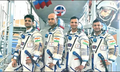 சர்வதேச விண்வெளி நிலையத்தில் 2 இந்திய வீரர்களுக்கு பயிற்சி