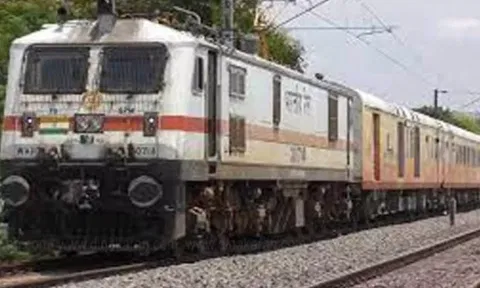 சென்னை-கொல்லம், பாலருவி எக்ஸ்பிரஸ் இன்று முதல் மின்சார ரெயிலாக இயக்கம்