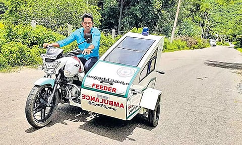 படுக்கை வசதியுடன் பைக் ஆம்புலன்ஸ் அறிமுகம்
