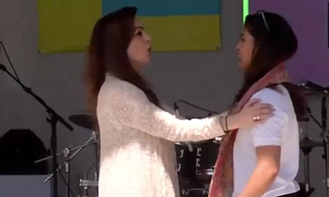 இரட்டை பதக்கம் வென்ற மனு பாக்கரை கவுரவித்த நீடா அம்பானி