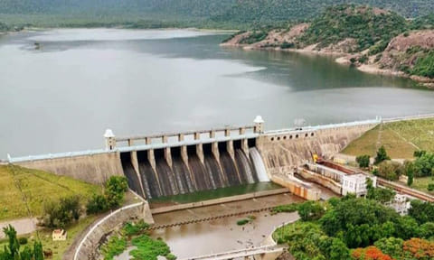 திருப்பூரில் பலத்த மழை: நீர்வரத்து அதிகரிப்பால் அமராவதி அணை நிரம்பியது