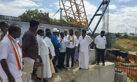 ரெயில்வே மேம்பால பணி- விஜய் வசந்த் ஆய்வு