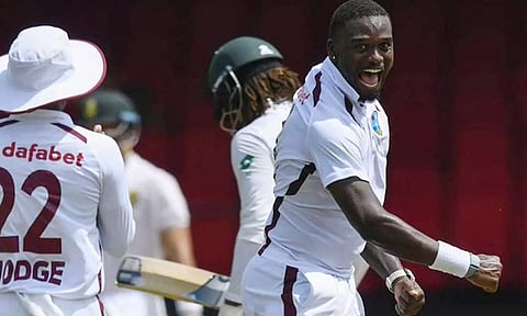 கடைசி 22 ரன்களில் 5 விக்கெட் வீழ்த்திய வெஸ்ட் இண்டீஸ்: 263 ரன்கள் வெற்றி இலக்கு நிர்ணயித்த தெ.ஆப்பிரிக்கா