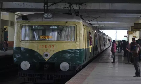 சென்ட்ரலில் இருந்து திருப்பதி செல்லும் ரெயில் சேவையில் மாற்றம்