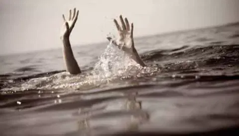 கல்குவாரி குட்டையில் மூழ்கி சிறுமி பலி