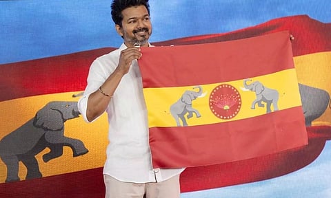 யானை சின்னம் விவகாரம்: சட்ட நிபுணர்களுடன் விஜய் ஆலோசனை