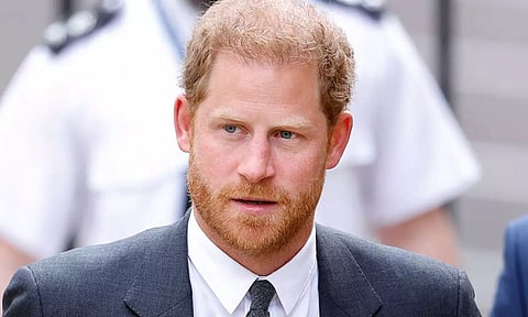 இங்கிலாந்து அரச குடும்பத்தில் மீண்டும் இணைய ஹாரி முயற்சி