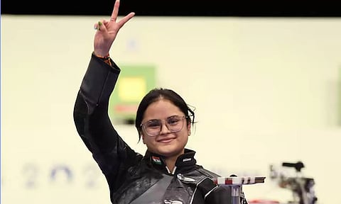 பாரா ஒலிம்பிக் துப்பாக்கிச் சுடுதல்: 50 மீட்டர் ஏர் ரைபிளில் அவனி லெகரா இறுதிக்கு முன்னேறினார்