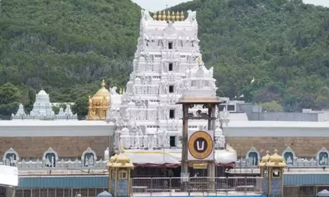புரட்டாசி மாதம் தொடங்குவதால் திருப்பதியில் பக்தர்கள் கூட்டம் அதிகரிப்பு