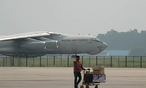 2வது கட்டமாக மியான்மருக்கு 32 டன் நிவாரண பொருட்களை அனுப்பிய இந்தியா