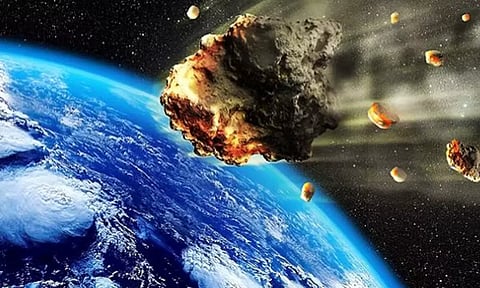 நாசா எச்சரிக்கை விடுத்த நிலையில் பாதிப்பு இல்லாமல் பூமியை கடந்து சென்ற சிறுகோள்