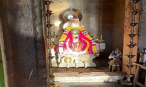 அண்ணாமலையார் மீது சூரிய ஒளிக்கதிர் விழும் அதிசயம்