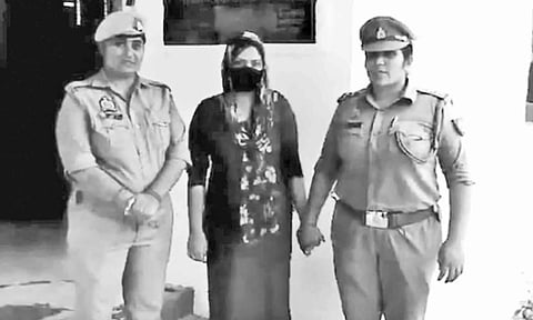 ஏர்இந்தியா ஊழியர் கொலையில் டெல்லி பெண் தாதா அதிரடி கைது