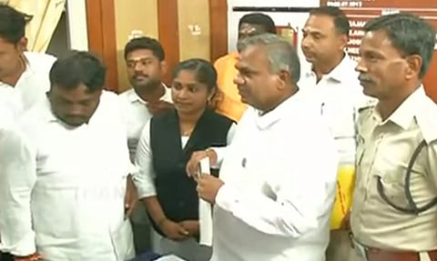 த.வெ.க மாநாடு- அனுமதி கேட்டு மீண்டும் மனு தாக்கல்